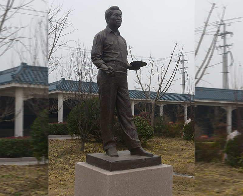 喻繼高像、青銅高2.3米、安放地點：喻繼高紀(jì)念館.JPG